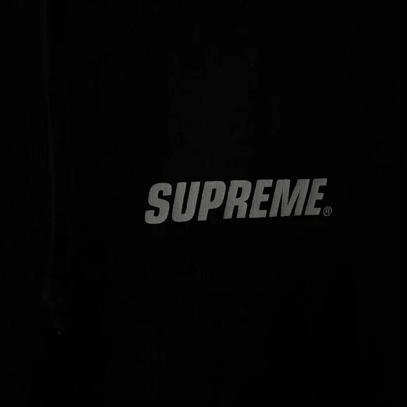 Authentic Supreme Classic Black Hoodie - Picture 2 of 7